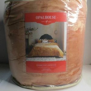 Opalhouse rust reversible leopard velvet comforter set